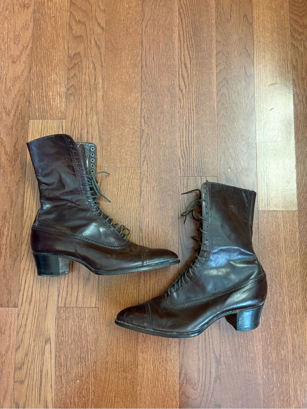 Vintage Antique Victorian Lace-Up Leather Ankle Boots in Dark Brown.